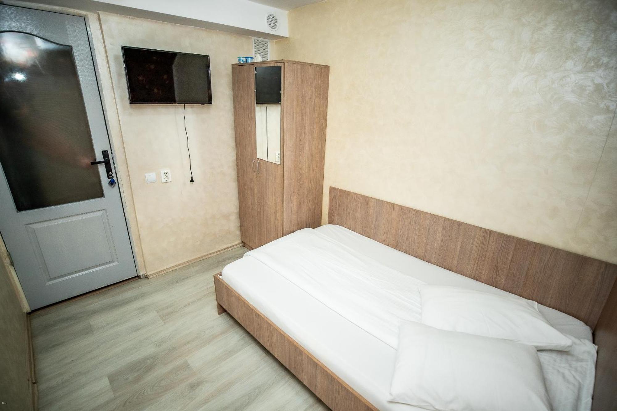 Nelana Hostel Κλουζ-Ναπόκα Εξωτερικό φωτογραφία