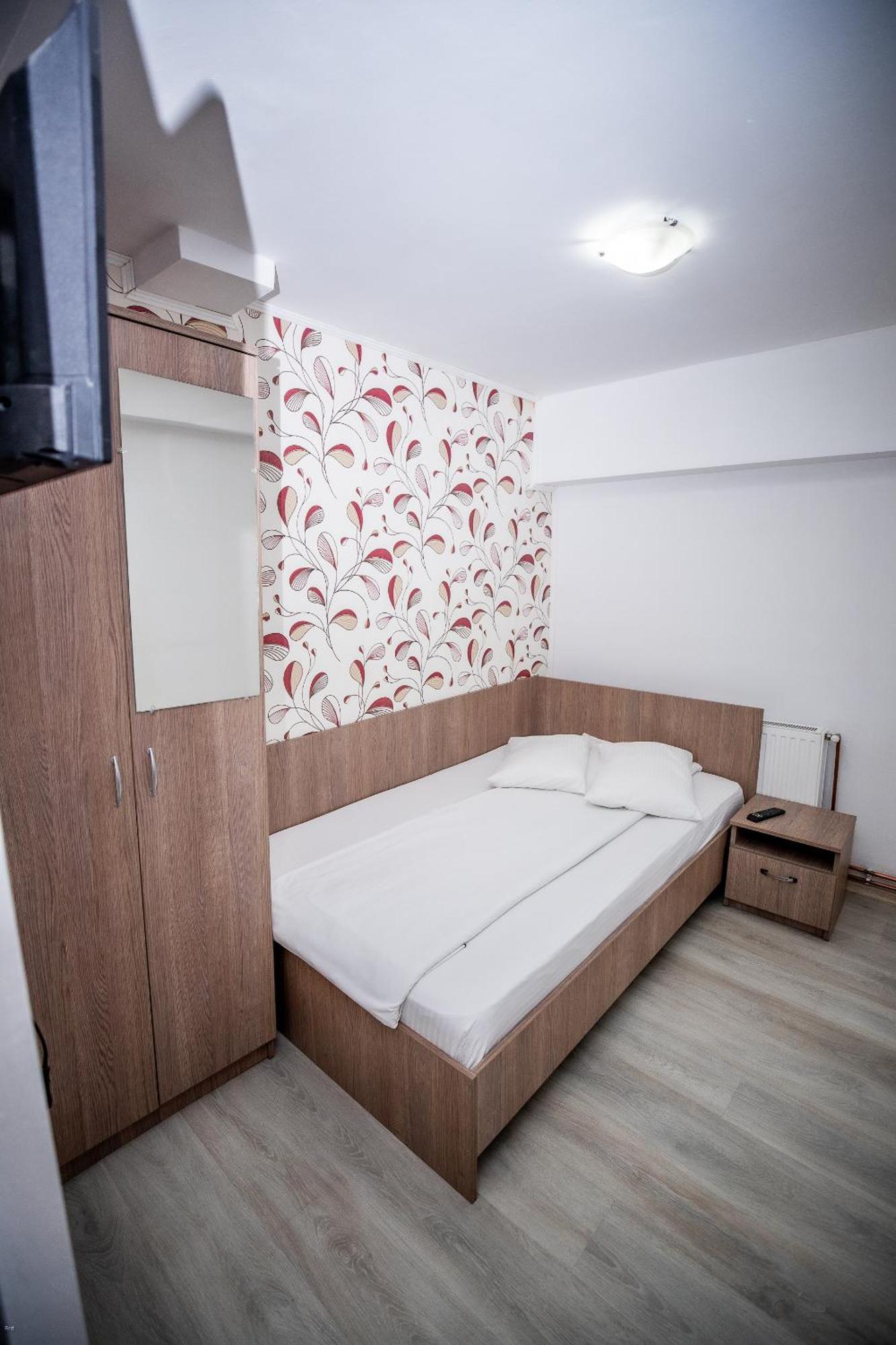 Nelana Hostel Κλουζ-Ναπόκα Εξωτερικό φωτογραφία