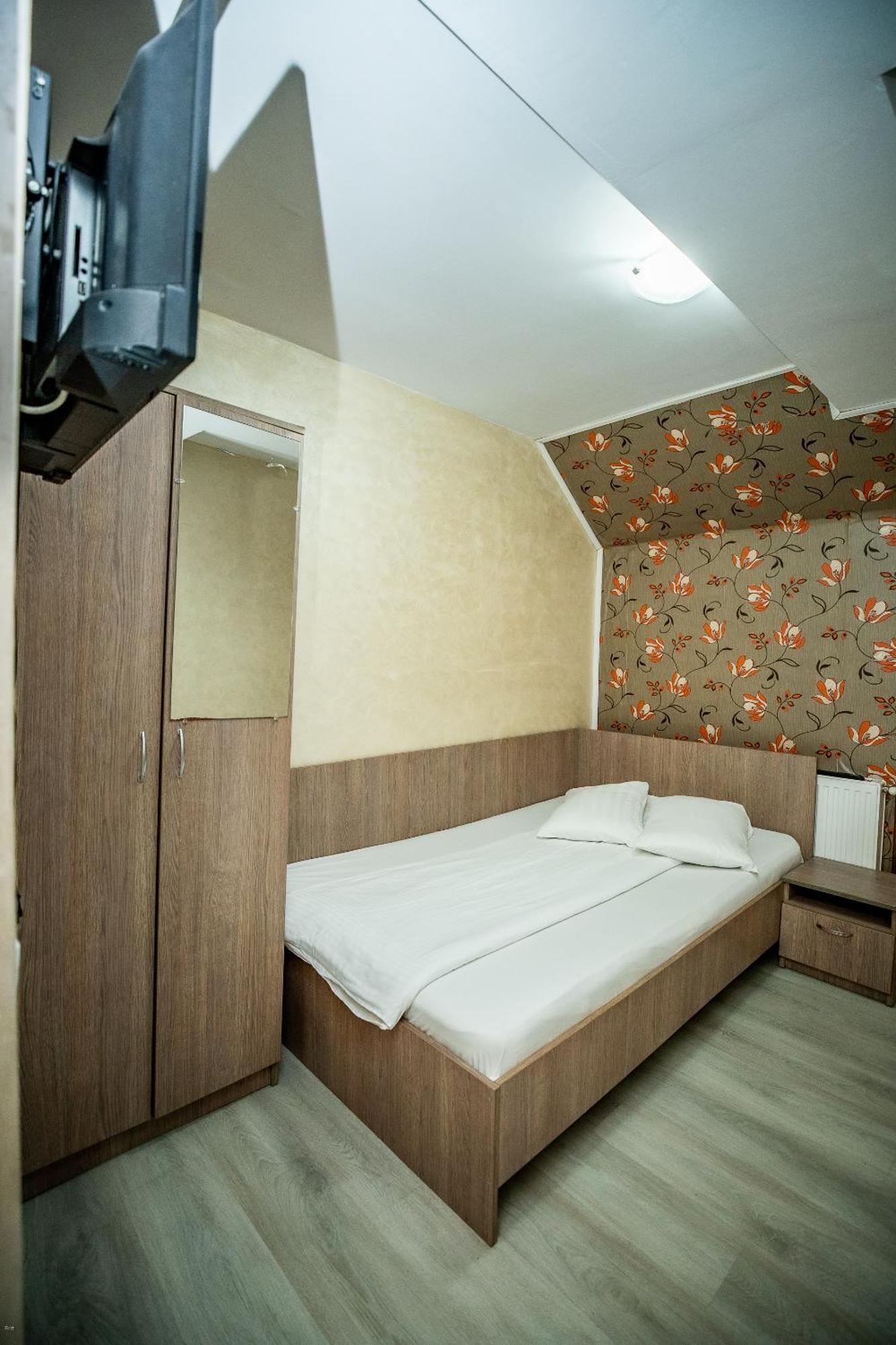 Nelana Hostel Κλουζ-Ναπόκα Εξωτερικό φωτογραφία
