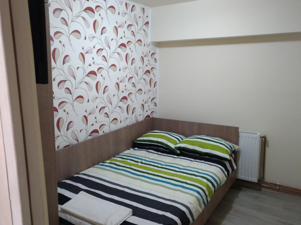 Nelana Hostel Κλουζ-Ναπόκα Εξωτερικό φωτογραφία