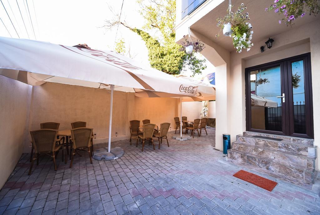 Nelana Hostel Κλουζ-Ναπόκα Εξωτερικό φωτογραφία